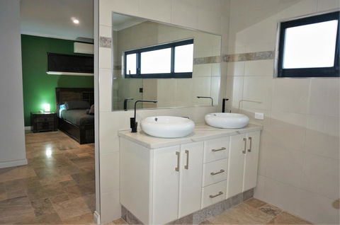 27 Corella Court - Accommodation Newcastle 21