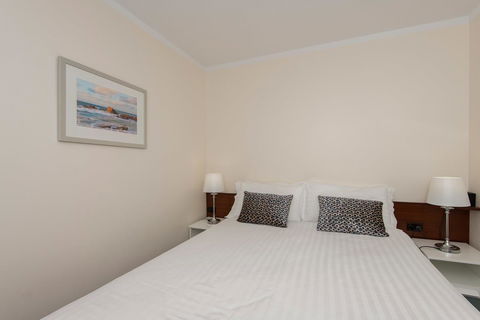 Trinity On Hampden - Accommodation Newcastle 11