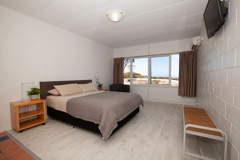 EUCLA MOTOR HOTEL - Accommodation Newcastle 26