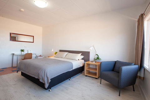 EUCLA MOTOR HOTEL - Accommodation Newcastle 25