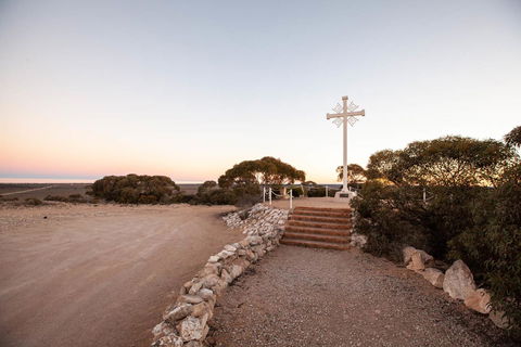 EUCLA MOTOR HOTEL - Accommodation Newcastle 2