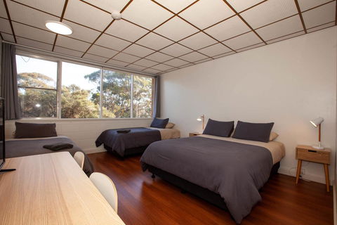 EUCLA MOTOR HOTEL - Accommodation Newcastle 6