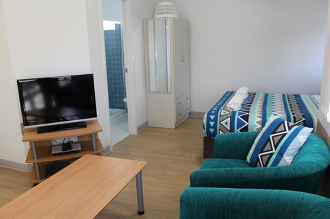 Mandurah Ocean Marina Chalets - Accommodation Newcastle 34