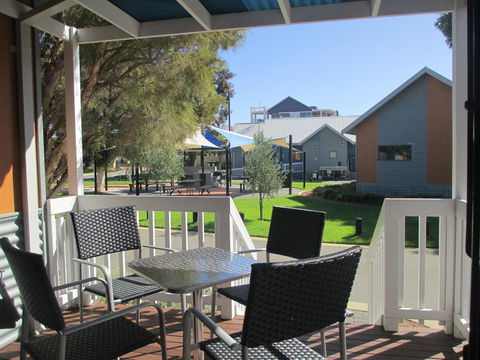 Mandurah Ocean Marina Chalets - Accommodation Newcastle 40