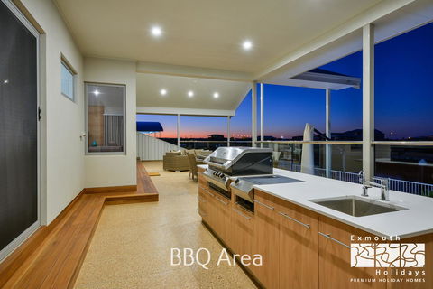 27 Kestrel Place - With Pool And Jetty - Accommodation Newcastle 18