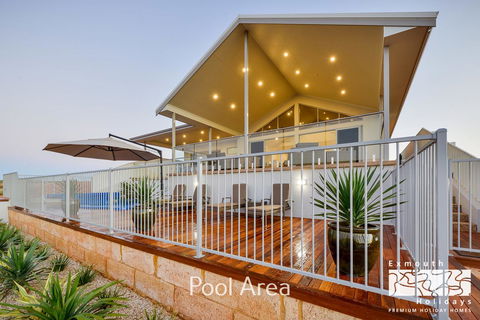 27 Kestrel Place - With Pool And Jetty - Accommodation Newcastle 20