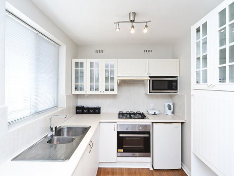 Lucy's House - Accommodation Newcastle 0