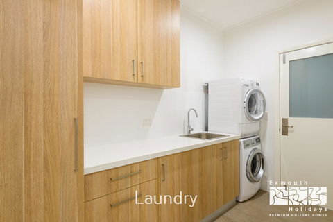 20 Madaffari Drive - Accommodation Newcastle 22