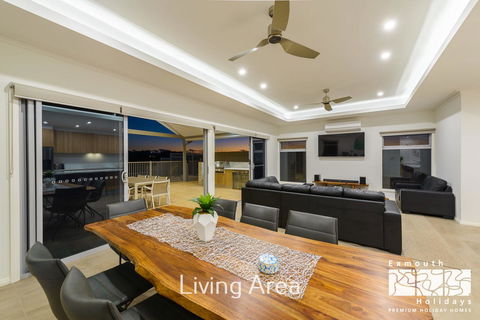 20 Madaffari Drive - Accommodation Newcastle 3