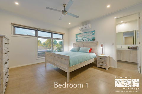 20 Madaffari Drive - Accommodation Newcastle 8