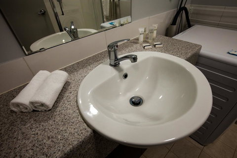 Beadon Bay Hotel - Accommodation Newcastle 10