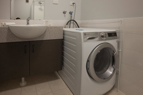 Beadon Bay Hotel - Accommodation Newcastle 9