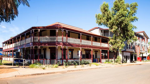 Beadon Bay Hotel - Accommodation Newcastle 0