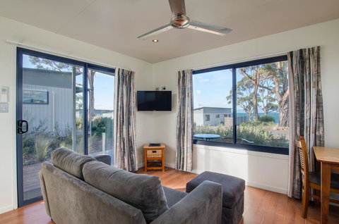 Swansea Beach Chalets - Accommodation Newcastle 18