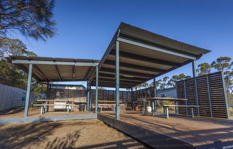 Swansea Beach Chalets - Accommodation Newcastle 33