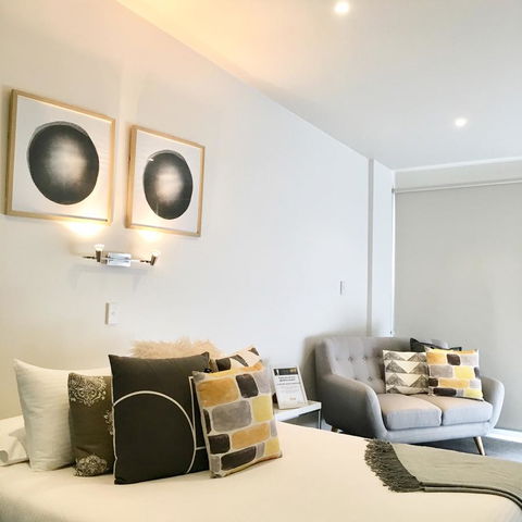 Sandy Bay Studio Apartment - Accommodation Newcastle 0