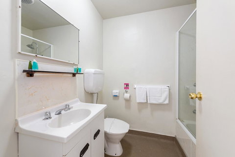 The Cornwall Boutique Hotel - Accommodation Newcastle 13