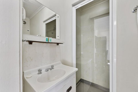 The Cornwall Boutique Hotel - Accommodation Newcastle 14