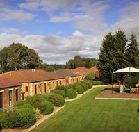 Country Club Villas - Accommodation Newcastle