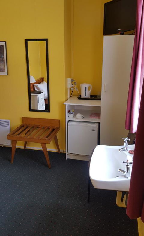 Stanley Hotel & Apartments - Accommodation Newcastle 34