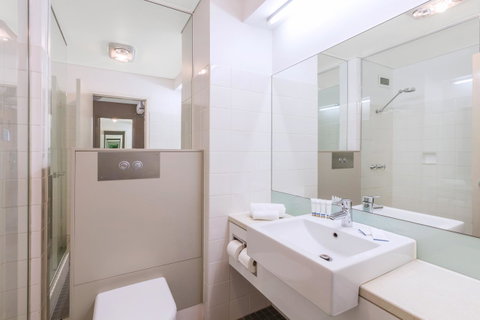 Best Western Plus Launceston - Accommodation Newcastle 4