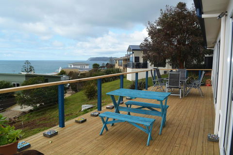 Seascape Beach House - Accommodation Newcastle 24