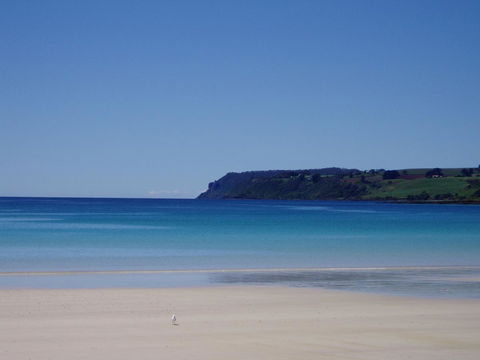 Seascape Beach House - Accommodation Newcastle 13