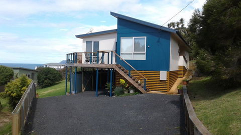 Seascape Beach House - Accommodation Newcastle 16