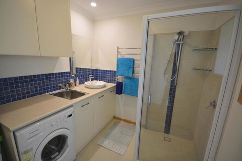 Seascape Beach House - Accommodation Newcastle 22