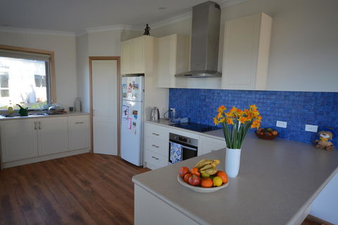 Seascape Beach House - Accommodation Newcastle 18