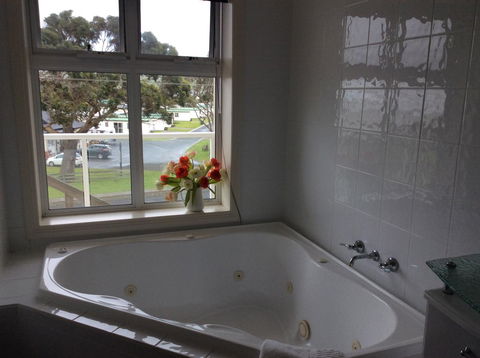 Church Street Villas - Accommodation Newcastle 6