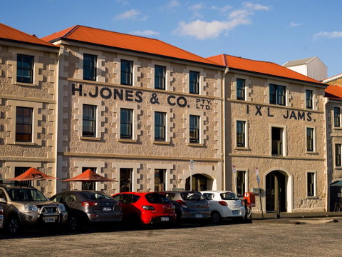 The Henry Jones Art Hotel - Accommodation Newcastle 5