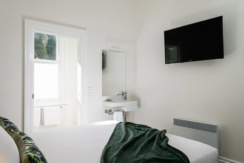 The Florance - Accommodation Newcastle 35
