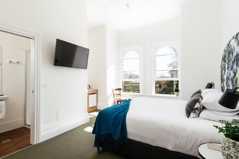 The Florance - Accommodation Newcastle 17