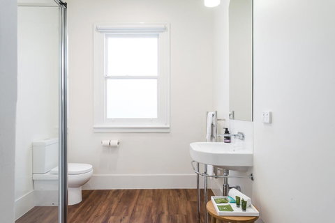 The Florance - Accommodation Newcastle 29