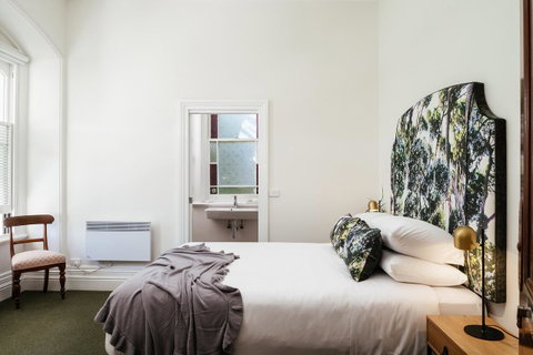 The Florance - Accommodation Newcastle 25