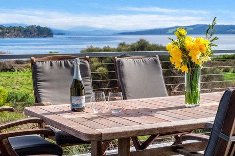 Sunset Bay Escape - Accommodation Newcastle 26