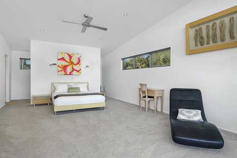 Sunset Bay Escape - Accommodation Newcastle 16