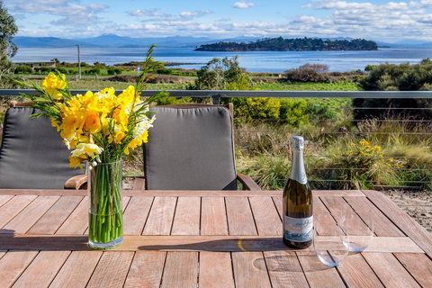 Sunset Bay Escape - Accommodation Newcastle 8