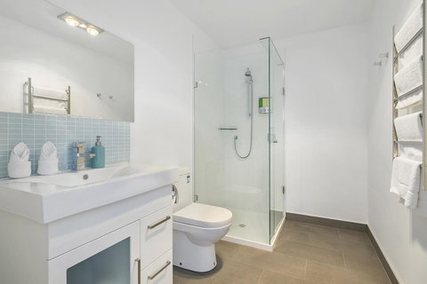 Sunset Bay Escape - Accommodation Newcastle 11