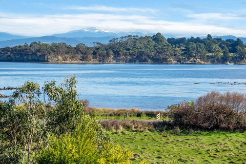 Sunset Bay Escape - Accommodation Newcastle 6