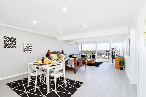Views Forever - Devonport - Accommodation Newcastle 4