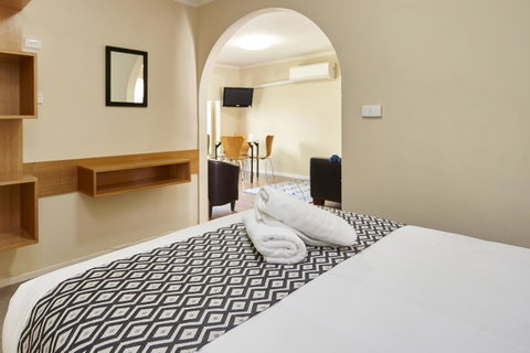 Elphin Serviced Apartments - Accommodation Newcastle 31