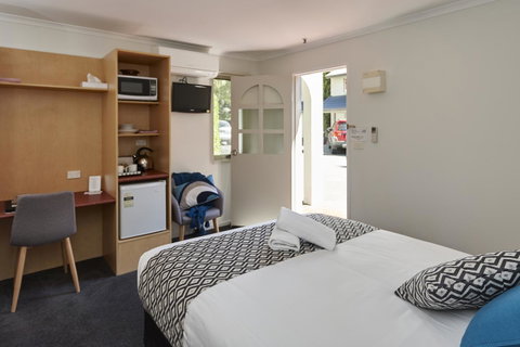 Elphin Serviced Apartments - Accommodation Newcastle 33