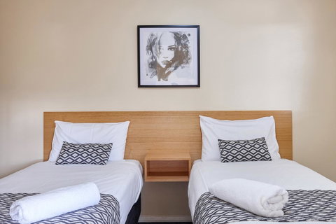 Elphin Serviced Apartments - Accommodation Newcastle 3