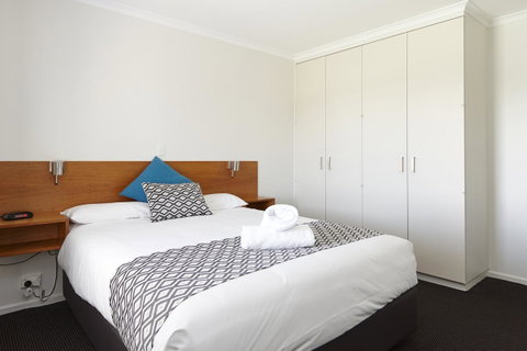 Elphin Serviced Apartments - Accommodation Newcastle 25