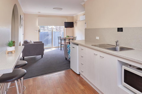 Elphin Serviced Apartments - Accommodation Newcastle 8