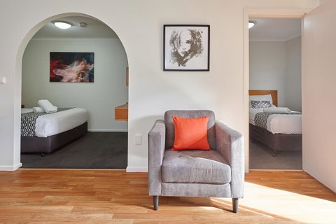 Elphin Serviced Apartments - Accommodation Newcastle 5