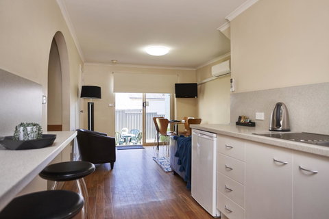 Elphin Serviced Apartments - Accommodation Newcastle 30