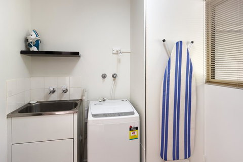 Elphin Serviced Apartments - Accommodation Newcastle 28